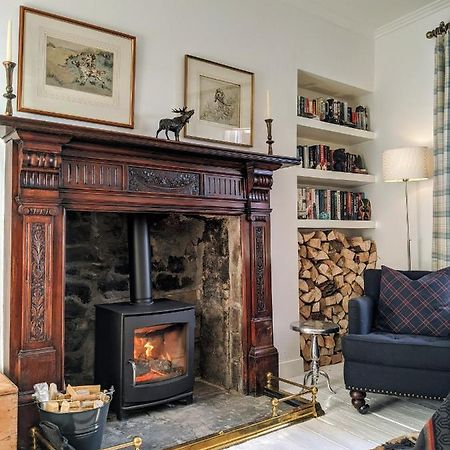Central Hawick Spacious Stylish Flat With Log Burner Exteriör bild