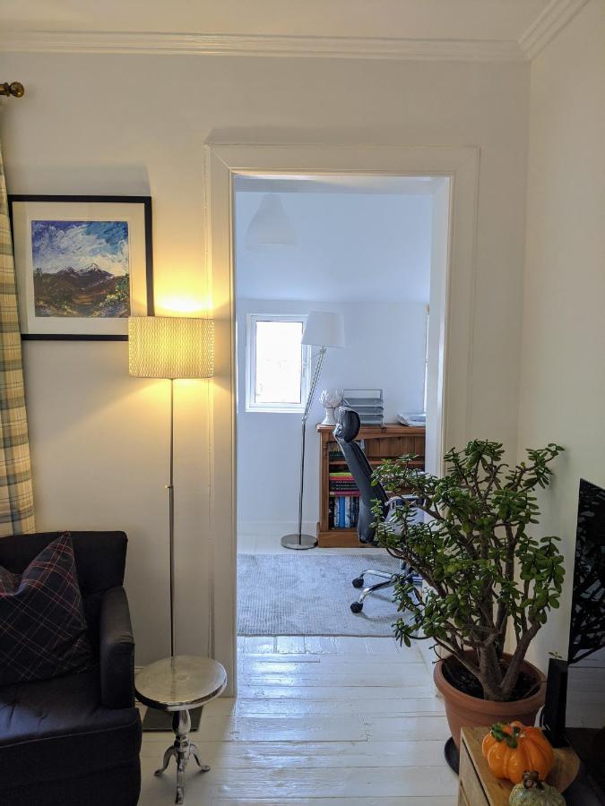 Central Hawick Spacious Stylish Flat With Log Burner Exteriör bild